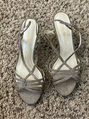 Caparros Kathy Dress Sandals Gold Glitter Finish Size Women’s 7